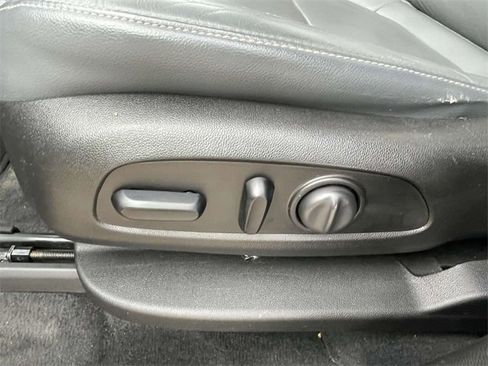 Certified 2019 Chevrolet Traverse LT w/ LT Premium Package image 15