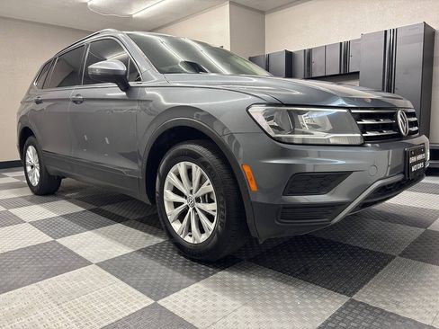 Used 2019 Volkswagen Tiguan SE w/ 3rd Row Seat Package AWD/4WD image 4