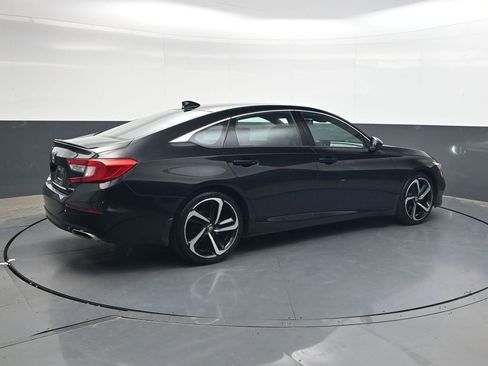 Used 2019 Honda Accord Sport image 4
