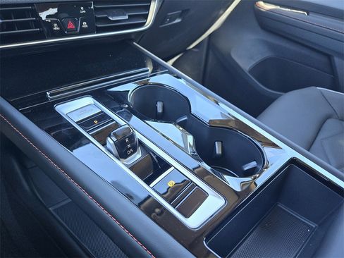 New 2026 Volkswagen Atlas Peak Edition image 17