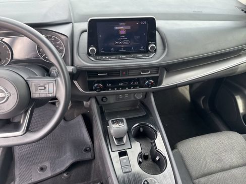Used 2024 Nissan Rogue SV AWD/4WD image 8