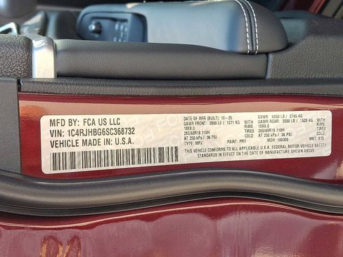 New 2025 Jeep Grand Cherokee Limited image 19