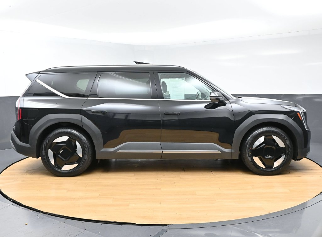 Used 2024 Kia EV9 Wind AWD/4WD image 8