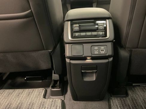 New 2026 Subaru Ascent Limited AWD/4WD image 35