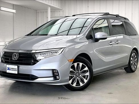 Certified 2023 Honda Odyssey EX-L image 2