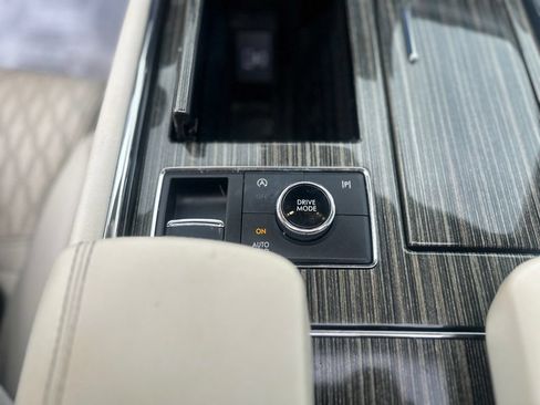 Used 2024 Lincoln Navigator Black Label AWD/4WD image 25
