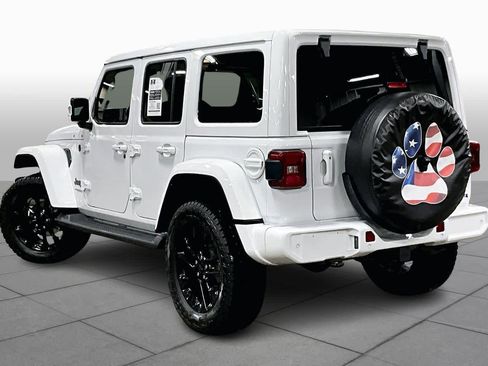 Used 2022 Jeep Wrangler Unlimited Sahara image 12
