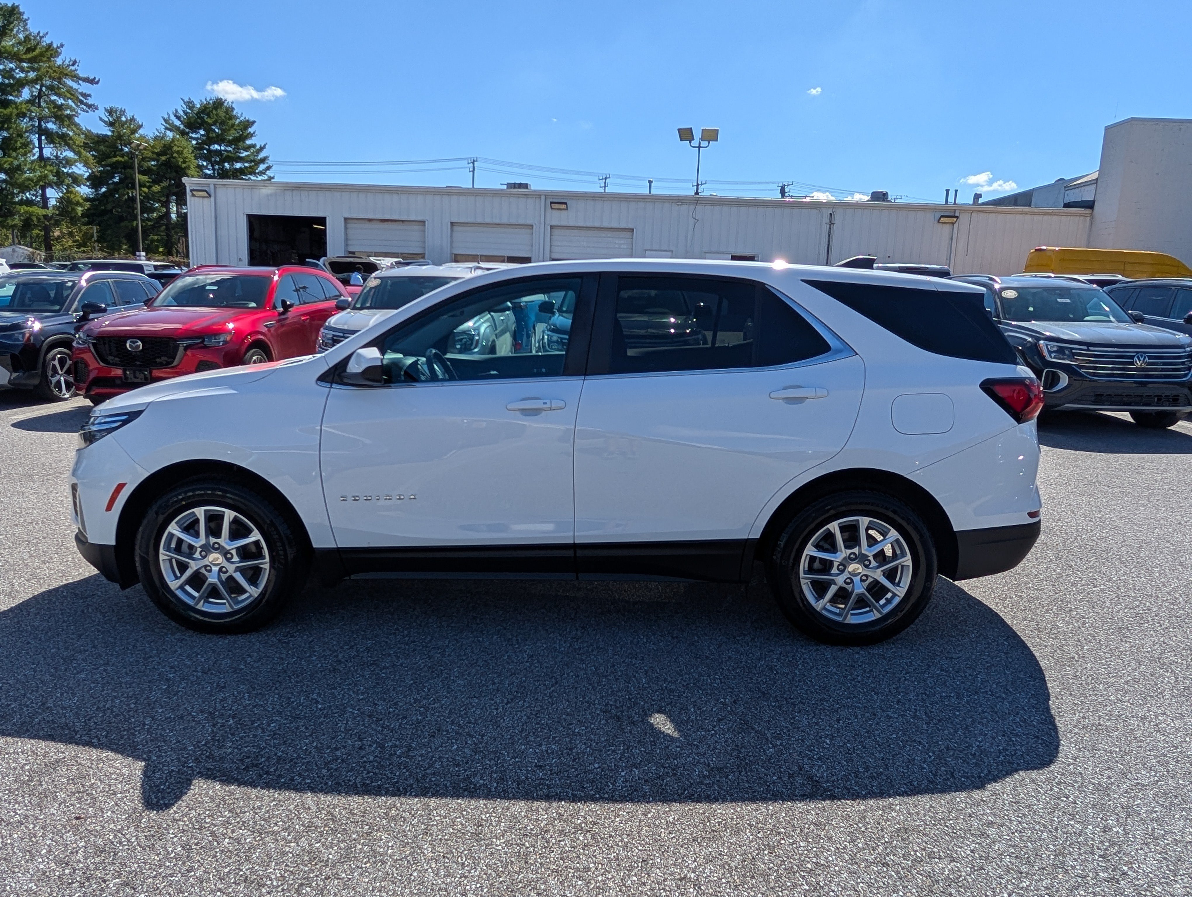 Used 2022 Chevrolet Equinox LT FWD image 6
