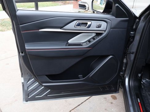 Used 2025 Ford Explorer ST w/ Sun And Sound Package image 25