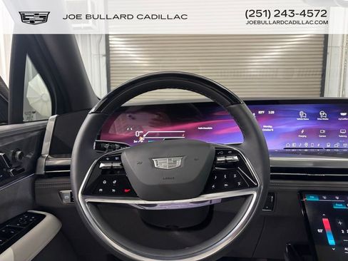 New 2026 Cadillac Escalade IQL Luxury image 41