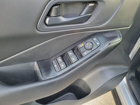 Certified 2025 Nissan Rogue S image 16