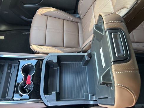 New 2026 Chevrolet Tahoe High Country AWD/4WD image 38