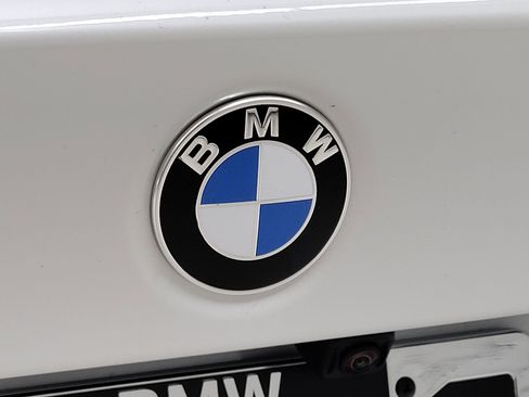 New 2026 BMW 330i Sedan w/ Premium Package image 9