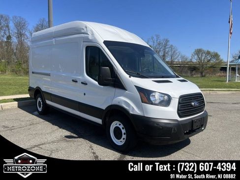 Used 2019 Ford Transit 250 148 High Roof image 4