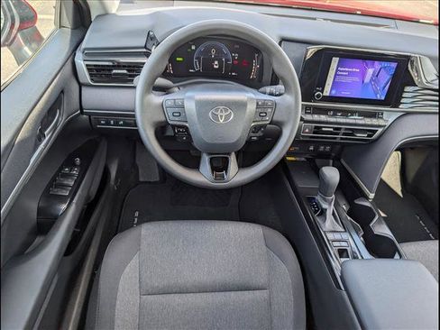 Used 2026 Toyota Camry LE w/ Convenience Package image 8
