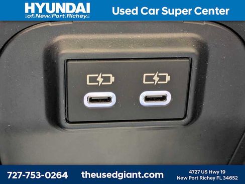 Used 2025 Toyota RAV4 LE FWD image 27