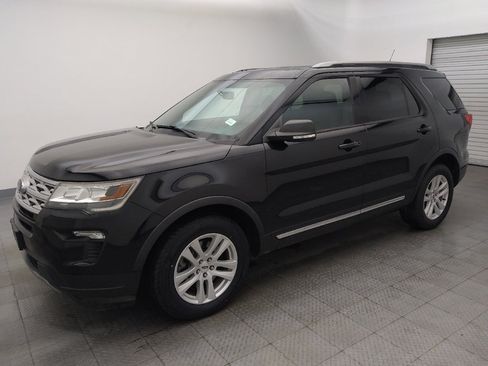 Used 2019 Ford Explorer XLT w/ Equipment Group 201A AWD/4WD image 2