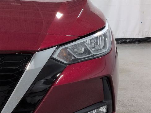 Used 2021 Nissan Sentra SV image 11