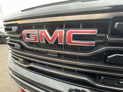 Used 2022 GMC Sierra 1500 AT4X image 31