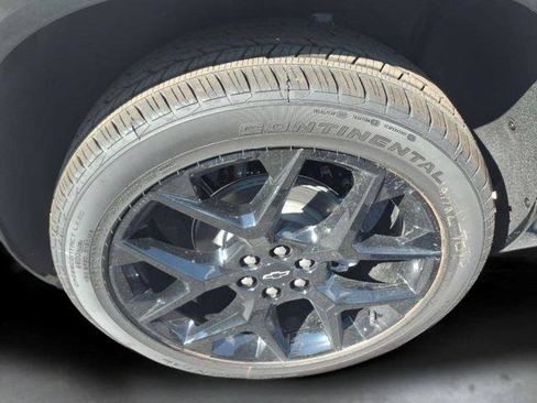 New 2026 Chevrolet Traverse RS w/ LPO, Floor Liner Package AWD/4WD image 10