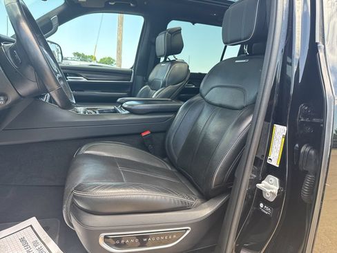 Certified 2023 Jeep Grand Wagoneer Series II AWD/4WD image 7