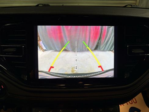 Used 2024 Dodge Durango GT RWD image 11