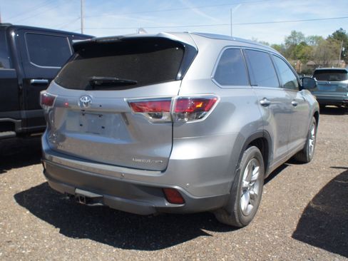 Used 2015 Toyota Highlander Limited image 5