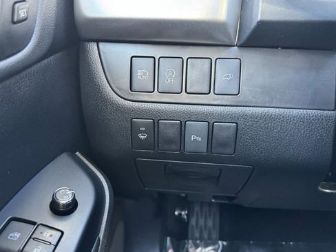 Certified 2019 Toyota Highlander Limited image 32