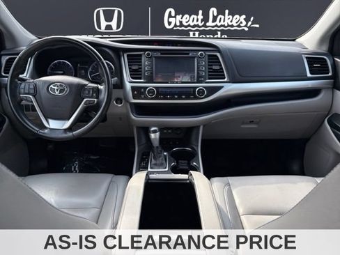 Used 2019 Toyota Highlander XLE AWD/4WD image 11