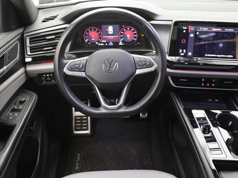 Used 2024 Volkswagen Atlas Cross Sport SEL R-Line image 14