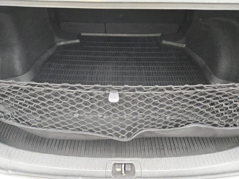 Used 2021 Toyota Corolla LE image 25