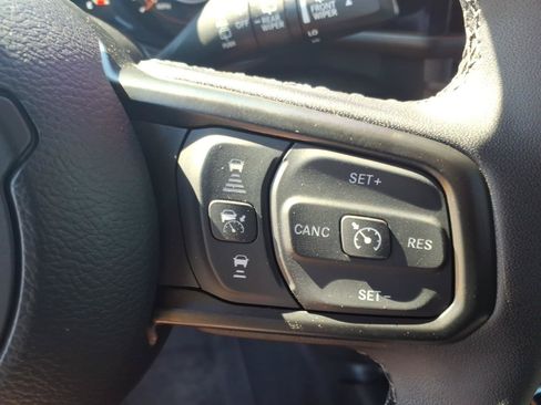Used 2025 Jeep Wrangler Sport AWD/4WD image 26