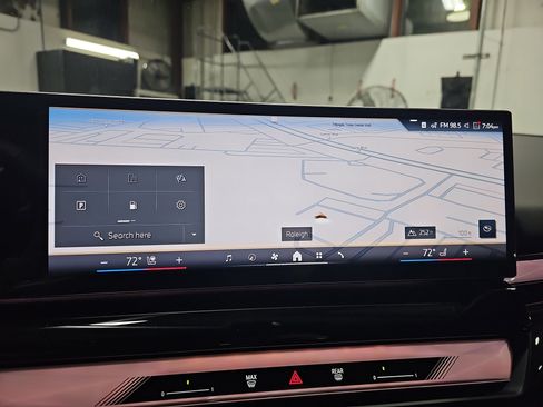 New 2026 BMW 530i xDrive 530i xDrive w/ Premium Package image 23