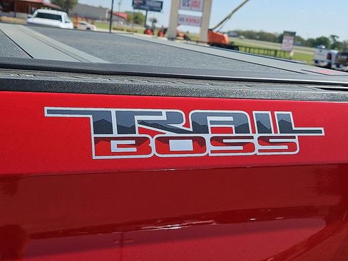 Used 2023 Chevrolet Silverado 1500 Custom Trail Boss image 15