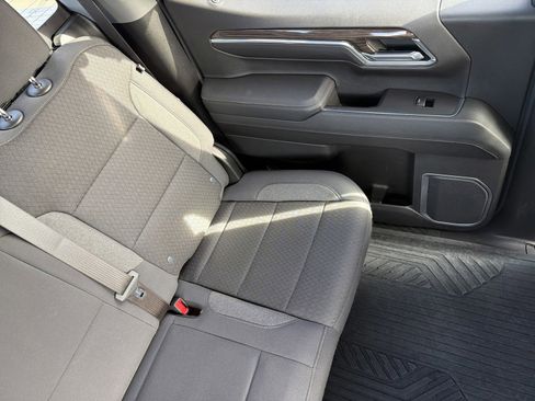 Used 2023 Chevrolet Silverado 1500 LT image 14