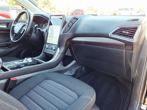 Certified 2024 Ford Edge SE AWD/4WD image 10