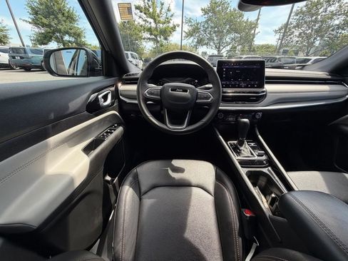 Used 2024 Jeep Compass Limited AWD/4WD image 19