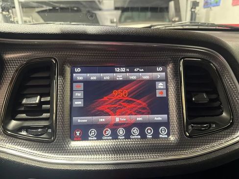 Used 2017 Dodge Challenger SRT Hellcat RWD image 97