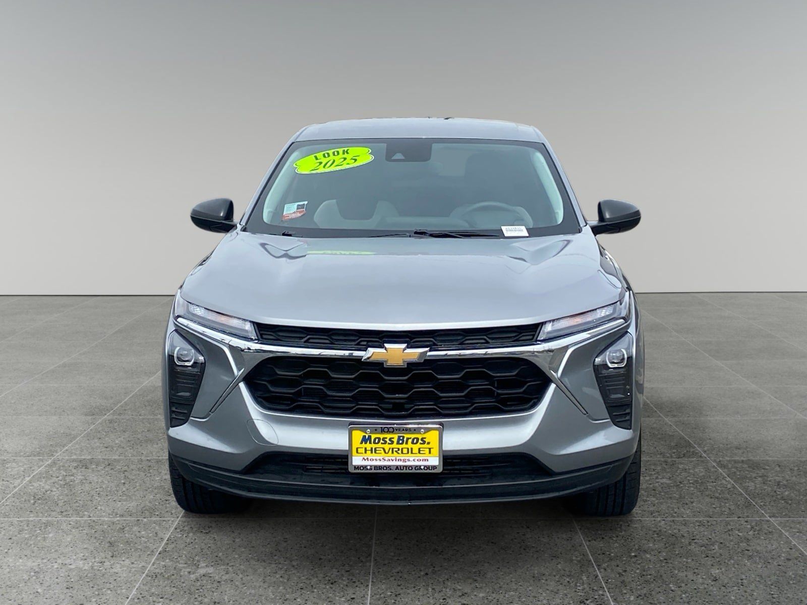 Used 2025 Chevrolet Trax LS FWD image 8