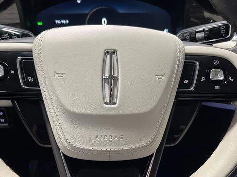 Used 2022 Lincoln Aviator Black Label Grand Touring w/ Class IV Trailer Tow Package image 16