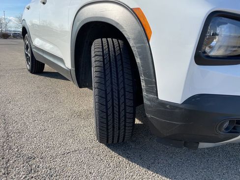 Used 2023 Chevrolet TrailBlazer LT w/ Convenience Package image 16