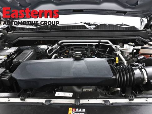 Used 2024 Chevrolet Colorado W/T RWD image 7
