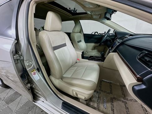 Used 2013 Toyota Camry XLE FWD image 35