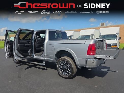 Used 2025 RAM 2500 Limited AWD/4WD image 13