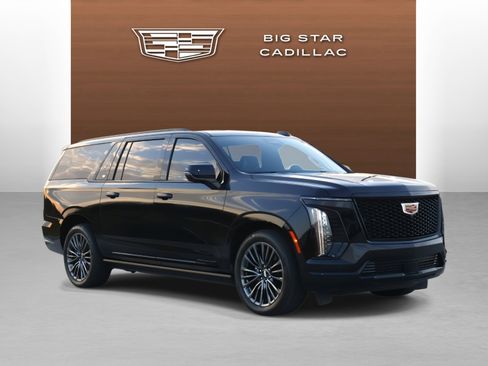 Used 2025 Cadillac Escalade ESV Sport Platinum image 7