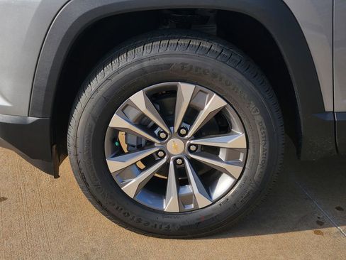 New 2026 Chevrolet Equinox LT w/ LPO, Floor Liner Package FWD image 8