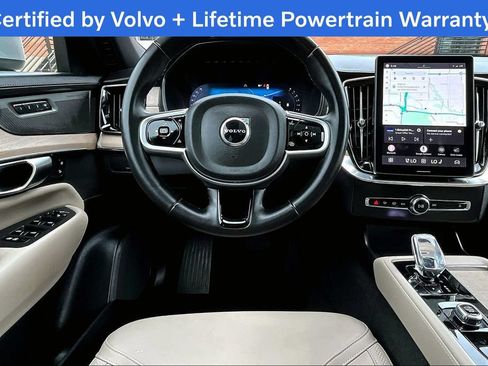 Used 2025 Volvo XC90 B6 Plus AWD/4WD image 7