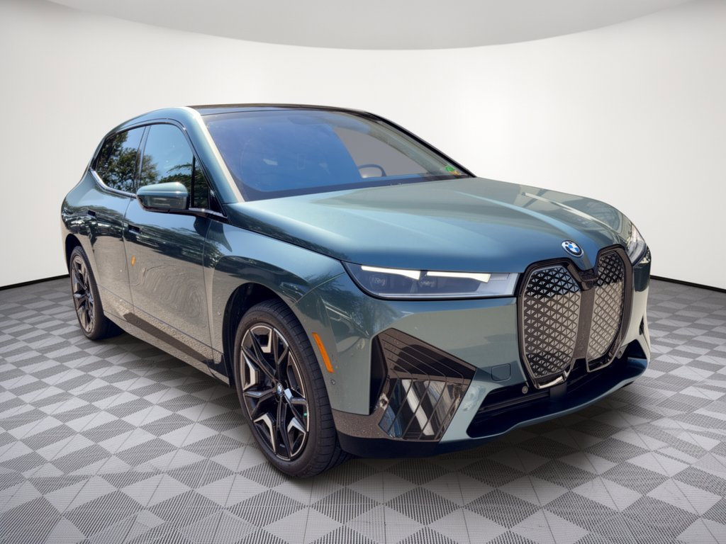 Used 2024 BMW iX xDrive50 w/ Premium Package AWD/4WD image 7