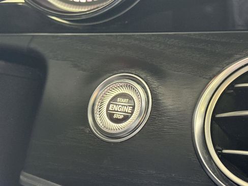 Used 2017 Mercedes-Benz E 300 image 28