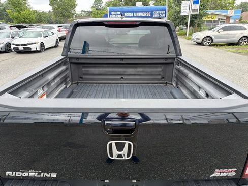 Used 2023 Honda Ridgeline Sport image 11